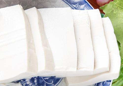 豆腐有苦味是怎么原因 豆腐焯水起什么作用