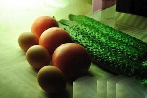 黄瓜鸡蛋减肥法（黄瓜鸡蛋减肥法对身体有伤害吗?）