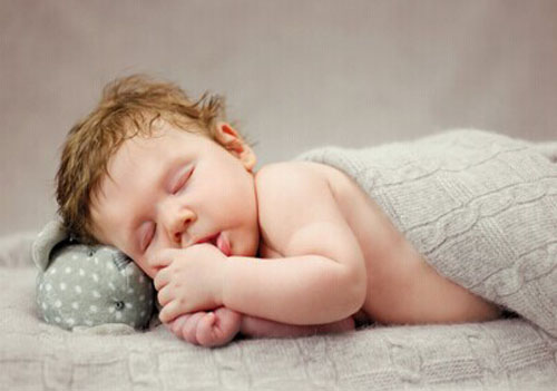 宝宝睡觉出汗多是什么原因（三岁宝宝睡觉出汗多是什么原因）
