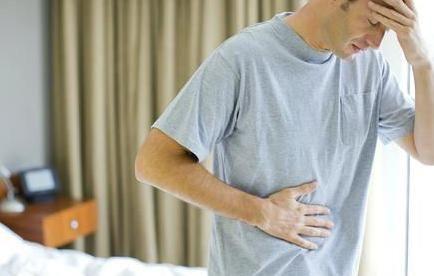 胃溃疡是怎么引起的 急性胃溃疡是怎么引起的