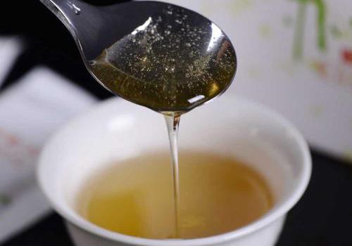 蜂蜜水用冷水还是热水 蜂蜜水用冷水还是热水解酒
