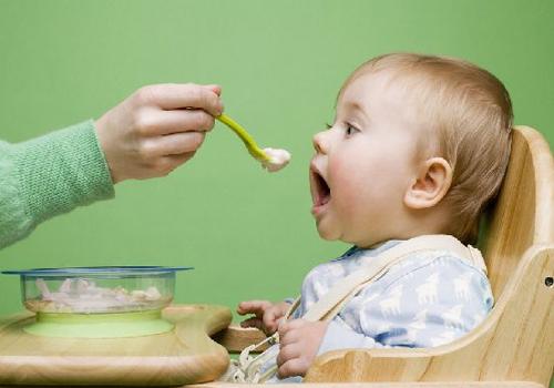 给宝宝吃什么辅食好 给宝宝吃什么辅食好呀