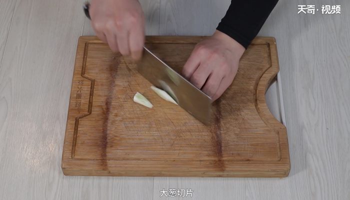 肉炒青椒豆腐的做法 肉炒青椒豆腐怎么做