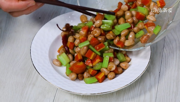 花生拌芹菜怎么做 花生拌芹菜咋做