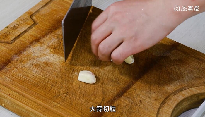 鸡腿肉丁怎么做 鸡腿肉丁的做法