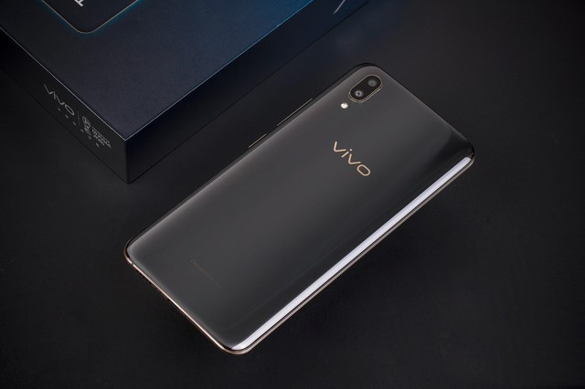 vivoz1和x21有什么区别