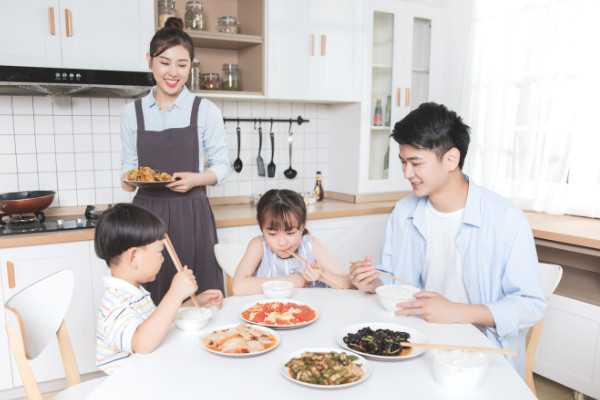 孩子不爱吃饭为什么  小孩子不爱吃饭怎么办