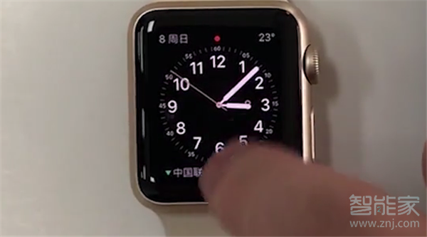 Apple Watch Series 4怎么找手机