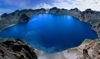 长白山天池旅游攻略 我国境内最大最高最深的湖泊