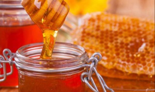 蜂蜜水什么时候喝最佳 喝蜂蜜水有什么作用