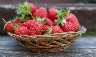草莓水果花束制作方法 草莓水果花束怎么制作