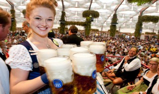 德国慕尼黑啤酒节如何庆祝（德国慕尼黑啤酒节活动内容）