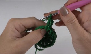 钩毛线地垫的编织方法 毛线地垫的编织简单方法