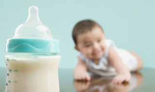 宝宝如何过渡奶粉（过渡奶粉的正确方法）