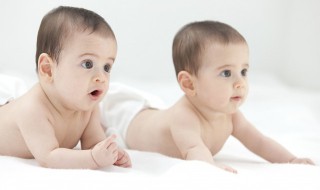 如何引导宝宝拍照 如何引导宝宝拍照姿势