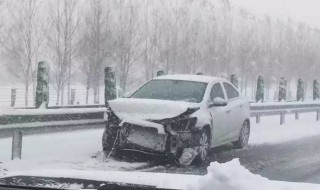 下雪路滑开车怎么解决 下雪路滑怎么办