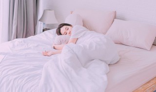 睡觉最好的三种姿势 睡觉最好的三种姿势女人心脏在哪边