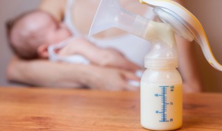 母乳可以冷藏 母乳可以冷藏多长时间几次叠加在一起吗