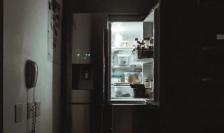 冰箱一天一夜耗电多少 冰箱一天一夜能耗多少电