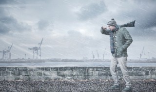 下雨感慨说说心情发朋友圈（下雨感慨说说心情发朋友圈图片）