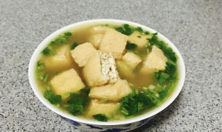 油炸豆腐怎么做汤好喝（油炸豆腐怎么做汤好喝视频）