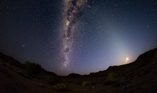 天阶夜色凉如水坐看牵牛织女星的意思 天阶夜色凉如水坐看牵牛织女星的出处