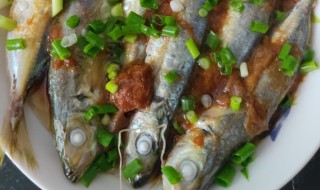 酸梅蒸鲢鱼怎么做 酸梅蒸鲢鱼怎么做好吃