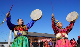 满族有什么节日和风俗（满族有什么节日和风俗活动）