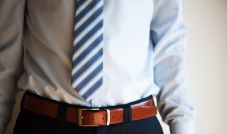 男士领带夹的正确使用方法（男士领带夹什么意思）