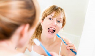 口臭刷牙正确方法是什么 口臭刷牙正确方法是什么呢