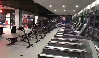 健身房跑步教程（健身房跑步教程视频）