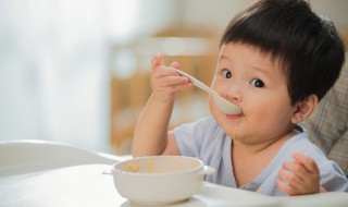 一岁多的宝宝营养辅食怎么做（一岁多的宝宝营养辅食怎么做好吃）