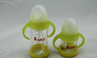 宝宝每个阶段用的奶瓶 6个月宝宝用鸭嘴还是奶嘴