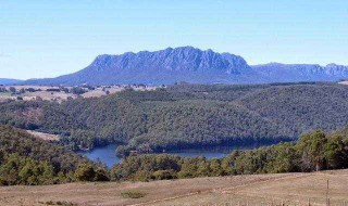 狼居胥山地理位置 狼居胥山地理位置地图