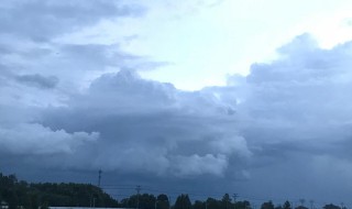 暴风雨前的宁静什么意思（暴风雨前的宁静出处）