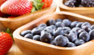 蓝莓能和火龙果同时吃吗（蓝莓和火龙果可以一起吃）