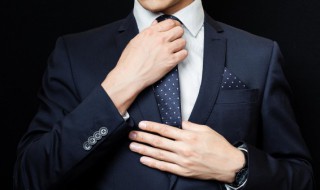 领带正确着装方法（领带正确着装方法图片）