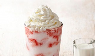 草莓星冰乐制作方法（草莓星冰乐有咖啡成分吗）