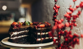 红丝绒蛋糕怎么做可口（红丝绒蛋糕怎么做可口的）