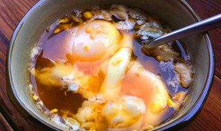 酒糟煮鸡蛋的功效 酒糟煮鸡蛋的功效与作用