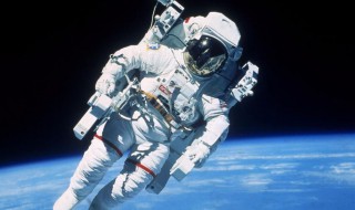 人类宇航员第一次太空漫步是哪一年 宇航员第一次太空漫步时间