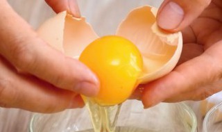 炸荷包蛋的正确方法（炸荷包蛋怎么做好吃）