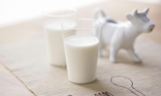 脱脂牛奶和全脂牛奶哪个有营养 脱脂牛奶和全脂牛奶哪个有营养价值高