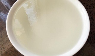 白凉粉可以直接用开水冲吗（白凉粉可以用开水烫吗）