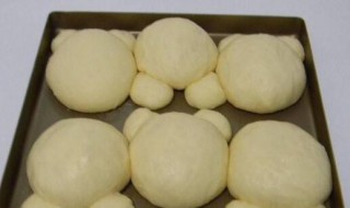 椰蓉奶黄馅花脸熊面包的做法（椰蓉面包花型做法）