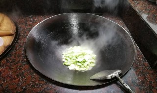 大锅饭怎么做 大锅饭怎么做二十个人的饭