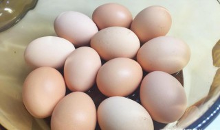 胆固醇高能吃鸡蛋吗（胆固醇高能吃鸡蛋吗一天能吃几个）