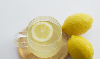柠檬泡水可以长期喝吗（柠檬泡水可以长期喝吗?）