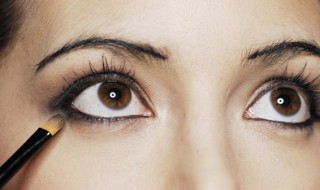 怎样保养眼部皮肤 如何保养眼部周围皮肤