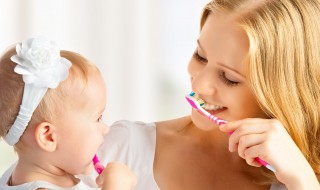 宝宝几岁开始刷牙（宝宝几岁开始刷牙好）